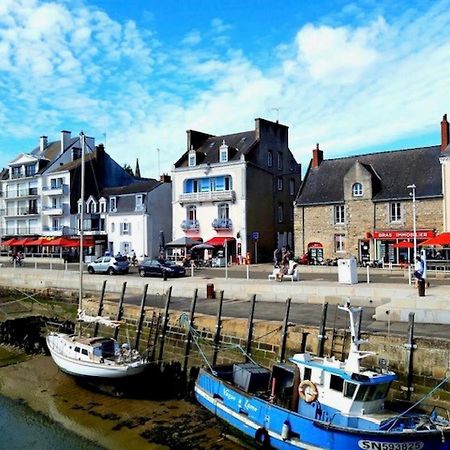 Detente Et Vue Sur Le Port Au Pouliguen Le Pouliguen Extérieur photo